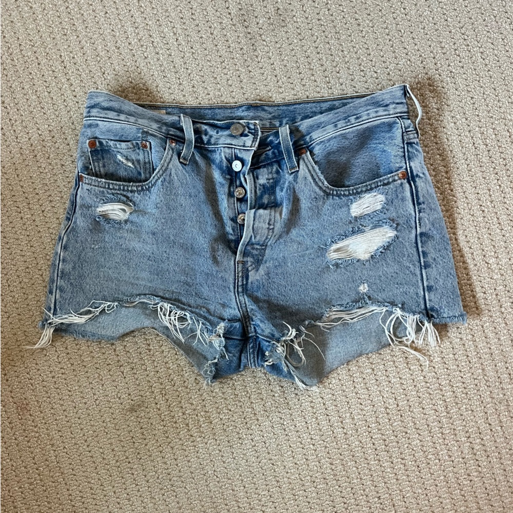 Levi’s 501 jean shorts size 29